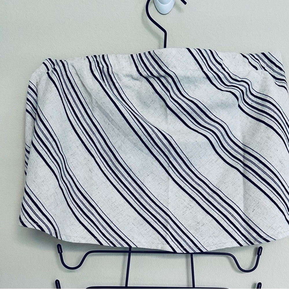 Stitch and Feather Top Size Medium